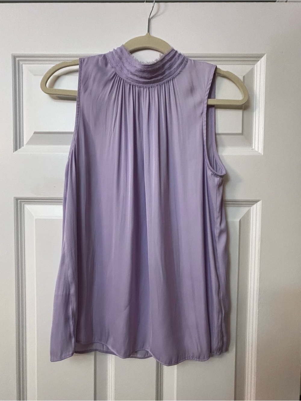 Worthington Lavender Sleeveless Mock Neck Tank. S